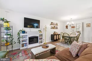 52 Dogwood Ln, Horsham, PA 19044 - Photo 3