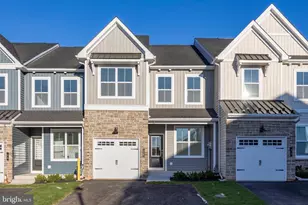 28 Ironwood Dr, Royersford, PA 19468 - Photo 3