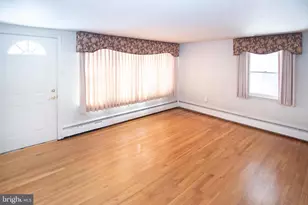 25 E Township Line Rd, Souderton, PA 18964 - Photo 3