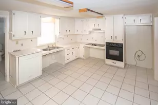 25 E Township Line Rd, Souderton, PA 18964 - Photo 5