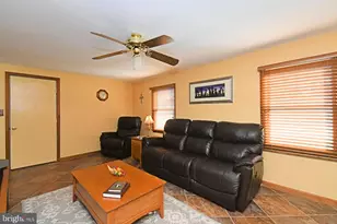 381 Courtland Ave, Harleysville, PA 19438 - Photo 15