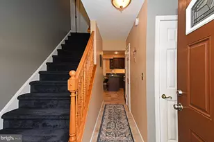 381 Courtland Ave, Harleysville, PA 19438 - Photo 3