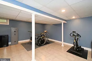 381 Courtland Ave, Harleysville, PA 19438 - Photo 33