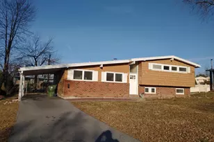 512 Dartmouth Dr, King of Prussia, PA 19406 - Photo 1