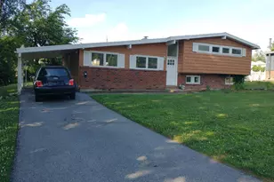 512 Dartmouth Dr, King of Prussia, PA 19406 - Photo 1