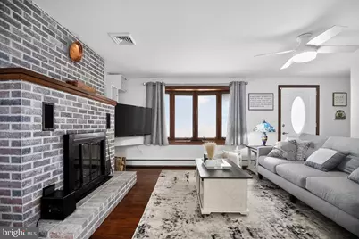 211 Spring Mount Road, Schwenksville, PA 19473 - Photo 3