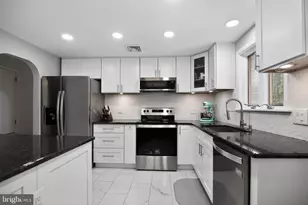 211 Spring Mt Rd, Schwenksville, PA 19473 - Photo 11