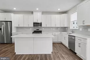 26 Atkins Dr, Bridgeport, PA 19405 - Photo 5