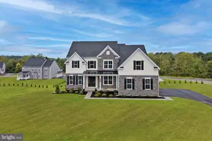 409 Longview Dr, Collegeville, PA 19426 - Photo 3