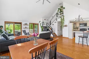 2037 Harts Ln, Conshohocken, PA 19428 - Photo 15