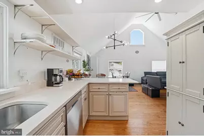 2037 Harts Lane, Conshohocken, PA 19428 - Photo 11