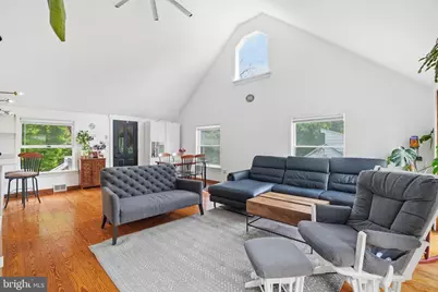 2037 Harts Lane, Conshohocken, PA 19428 - Photo 17