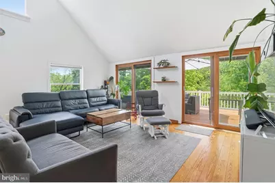 2037 Harts Lane, Conshohocken, PA 19428 - Photo 13