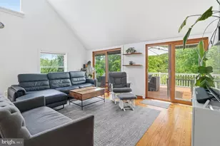 2037 Harts Ln, Conshohocken, PA 19428 - Photo 13