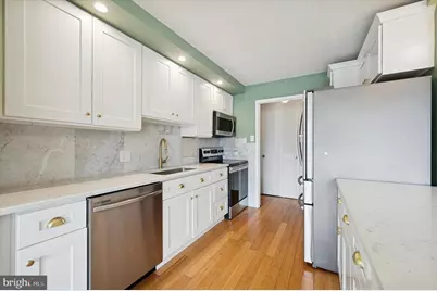 1001 City Avenue #E-403, Wynnewood, PA 19096 - Photo 7