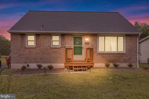 1013 Glasgow St, Pottstown, PA 19464 - Photo 3