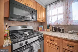 2409 Ashbourne Rd, Wyncote, PA 19095 - Photo 3