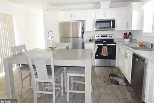 124 Parkside Ct, North Wales, PA 19454 - Photo 5