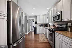 323 W Waverly Rd, Glenside, PA 19038 - Photo 17