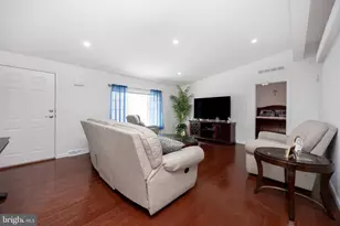 104 Lilac Pl, Royersford, PA 19468 - Photo 3