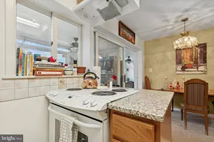 922 W Montgomery Ave, Bryn Mawr, PA 19010 - Photo 7