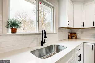 225 Potts Dr, Pottstown, PA 19464 - Photo 11