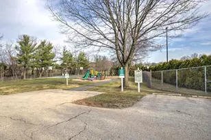 225 Potts Dr, Pottstown, PA 19464 - Photo 31