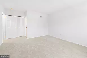 22 Fitzwatertown Rd, Willow Grove, PA 19090 - Photo 17