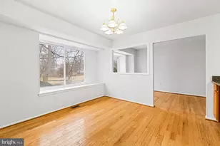 22 Fitzwatertown Rd, Willow Grove, PA 19090 - Photo 7