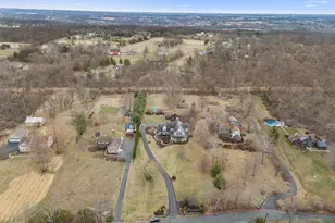 288 Clump Rd, Green Lane, PA 18054 - Photo 5