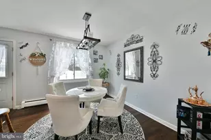 1653 Fitzwatertown Rd, Willow Grove, PA 19090 - Photo 9