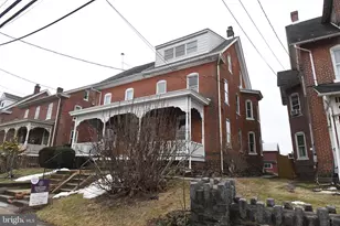 54 W Chestnut St, Souderton, PA 18964 - Photo 3