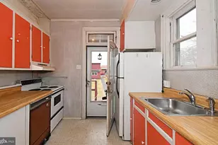 54 W Chestnut St, Souderton, PA 18964 - Photo 19