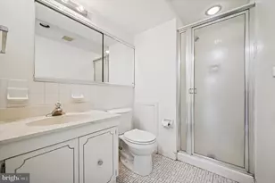 19 Rock Hill Rd, Bala Cynwyd, PA 19004 - Photo 27