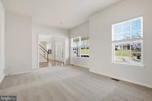 1512 Aspen Dr, Pottstown, PA 19464 - Photo 3