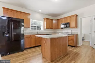 1512 Aspen Dr, Pottstown, PA 19464 - Photo 5