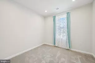 102 Almond Dr, Lansdale, PA 19446 - Photo 17