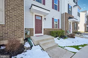 102 Almond Dr, Lansdale, PA 19446 - Photo 3