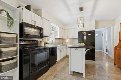 3083 Main Street, Green Lane, PA 18054 - Photo 11