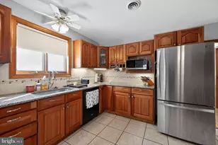 3206 Manor Rd, Huntingdon Valley, PA 19006 - Photo 13