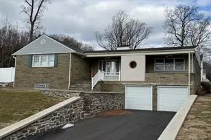 3206 Manor Rd, Huntingdon Valley, PA 19006 - Photo 37