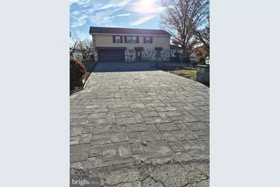 901 Montgomery Avenue, Fort Washington, PA 19034 - Photo 1