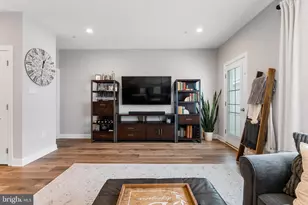 329 Chestnut St, Collegeville, PA 19426 - Photo 5