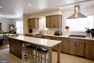 546 Locust St, Collegeville, PA 19426 - Photo 9