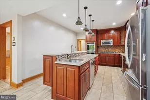 7947 Montgomery Ave, Elkins Park, PA 19027 - Photo 11