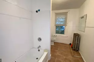 534 Green St, Norristown, PA 19401 - Photo 17