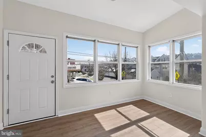 389 E Hector Street, Conshohocken, PA 19428 - Photo 9