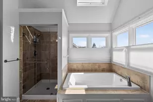 102 Clover Leaf Ln, North Wales, PA 19454 - Photo 19