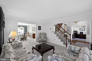 102 Clover Leaf Ln, North Wales, PA 19454 - Photo 5