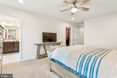 425 Cherry Blossom Lane, Norristown, PA 19403 - Photo 17